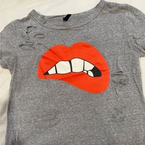 Revelation distressed‎ tee